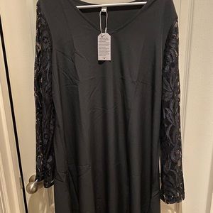 Black long sleeve lace dress size L NWT